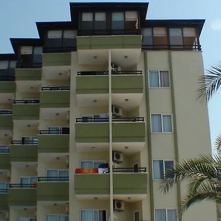 Kaila Krizantem 4* אלאניה
