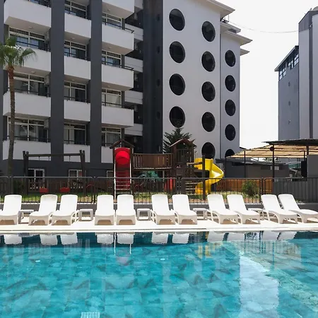 Resort Kaila Krizantem 4*