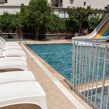 Resort Kaila Krizantem 4*